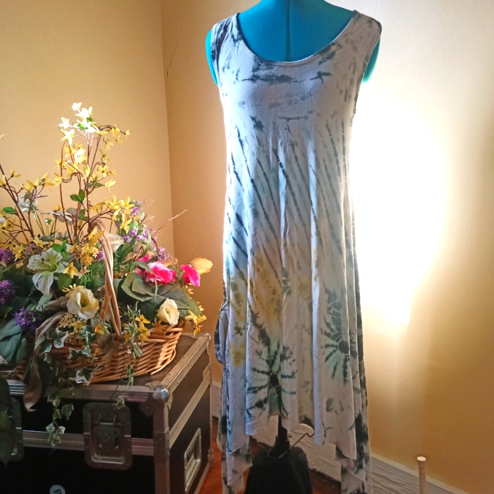 Jayli asymmetrical sleeveless tie dye dress